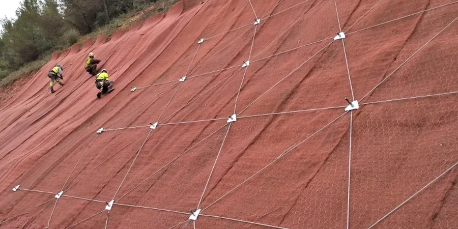 Slope Stability Analysis in Longueuil: Managing the Saint-Lawrence Lowlands